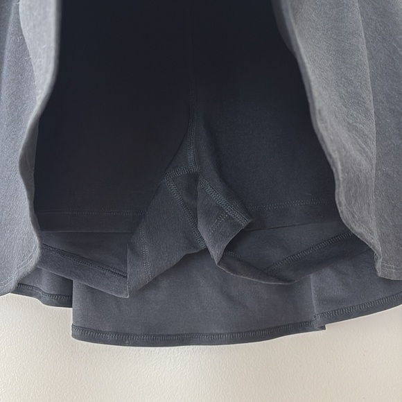 Old Navy Extra High-Waisted Cloud+ Skort with Biker Shorts Black Size L - Picture 5 of 12